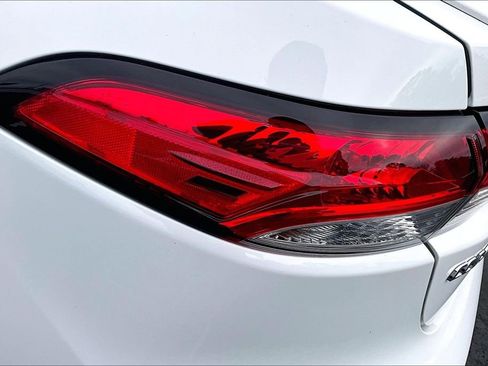 Used 2023 Toyota Corolla SE w/ SE Package FWD image 21