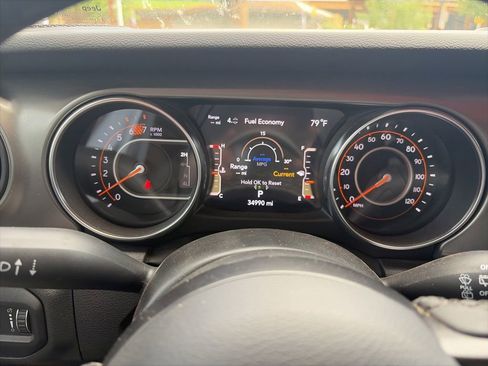Used 2023 Jeep Wrangler Unlimited Sport AWD/4WD image 10