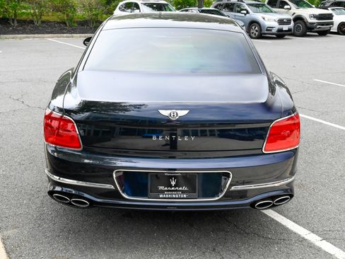 Used 2022 Bentley Flying Spur V8 AWD/4WD image 6