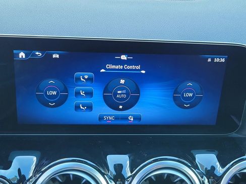 Certified 2025 Mercedes-Benz GLA 250 image 29