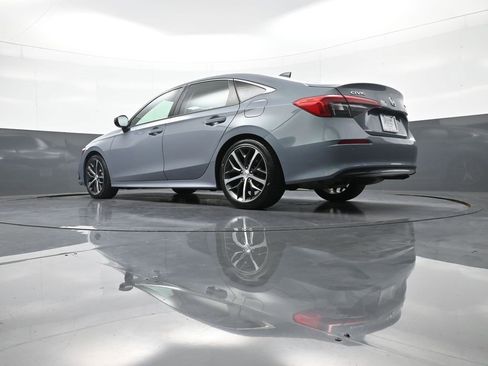 Certified 2022 Honda Civic Touring image 34
