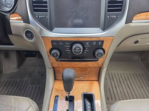Used 2012 Chrysler 300 C image 31
