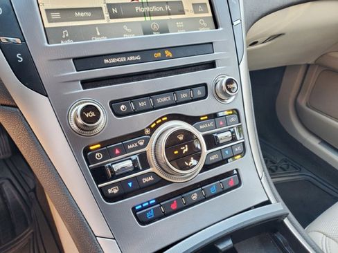 Used 2019 Lincoln MKZ Reserve image 23