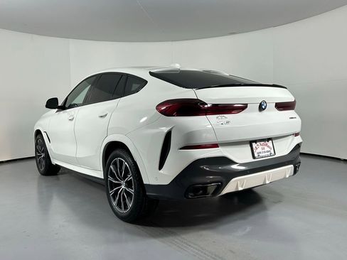 Used 2024 BMW X6 xDrive40i w/ Executive Package image 6