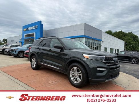 Used 2023 Ford Explorer XLT w/ Equipment Group 202A AWD/4WD image 1