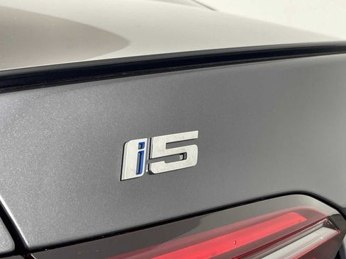 New 2025 BMW i5 M60 w/ Premium Package image 11