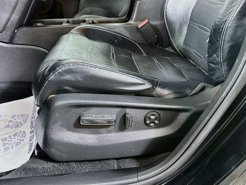 Used 2019 Honda CR-V EX-L image 18