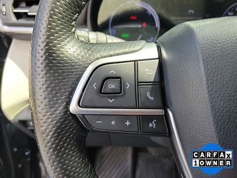 Used 2023 Toyota Sienna Limited FWD image 41