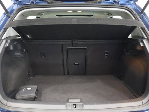 Used 2017 Volkswagen Golf Wolfsburg Edition image 27