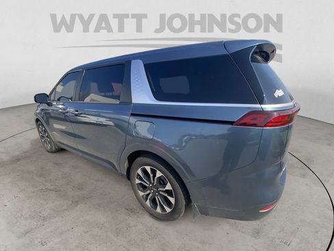 Used 2024 Kia Carnival EX FWD image 6