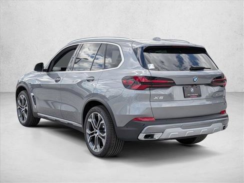 Used 2026 BMW X5 sDrive40i RWD image 9