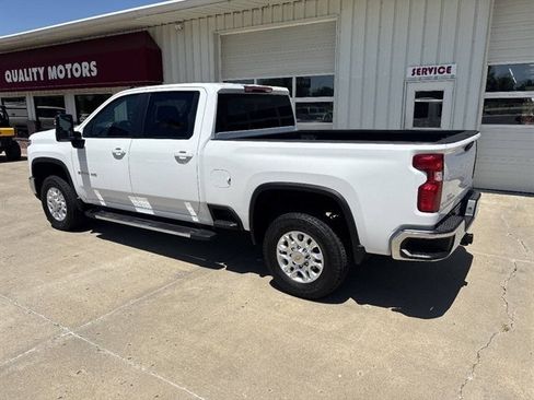 Used 2025 Chevrolet Silverado 2500 LT AWD/4WD image 11