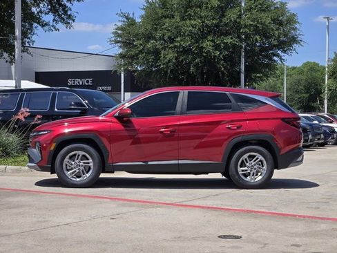Certified 2025 Hyundai Tucson SE FWD image 4