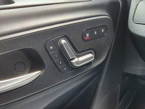 Used 2020 Mercedes-Benz Sprinter 2500 image 31