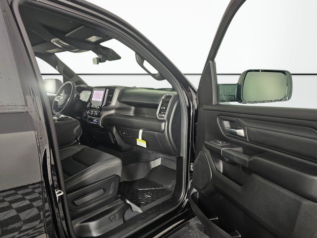 New 2026 RAM 1500 Warlock AWD/4WD image 38