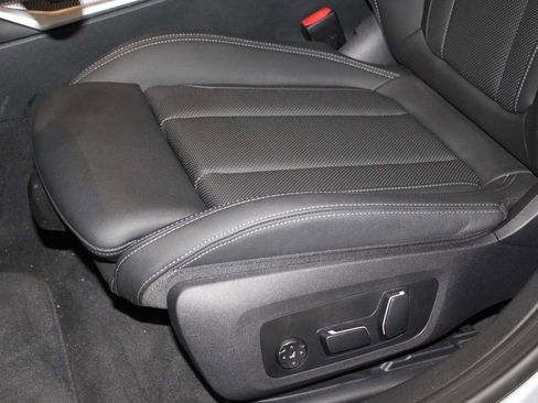 Certified 2025 BMW i4 eDrive40 image 14