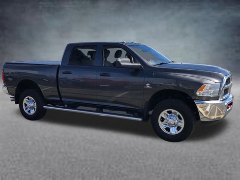 Used 2018 RAM 2500 Tradesman w/ Chrome Appearance Group AWD/4WD image 12