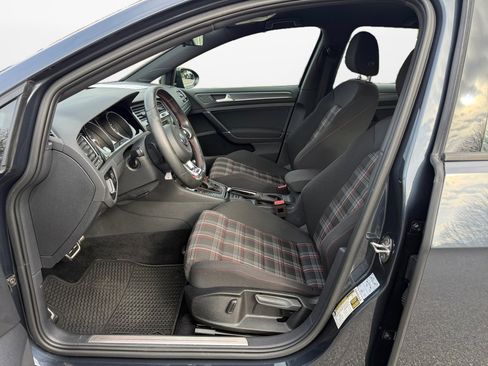 Used 2020 Volkswagen Golf 2.0T S image 11