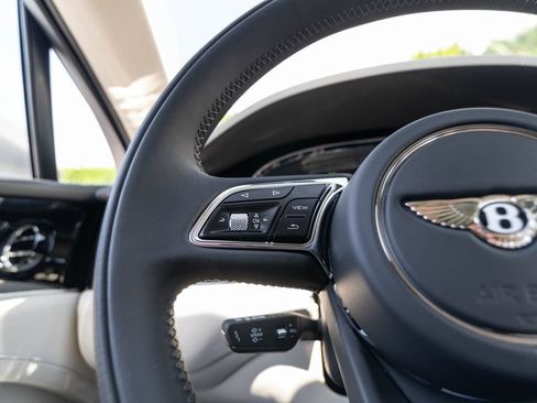 New 2026 Bentley Bentayga AWD/4WD image 8