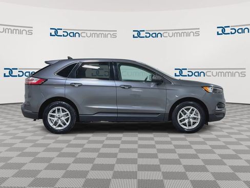Used 2023 Ford Edge SEL AWD/4WD image 9
