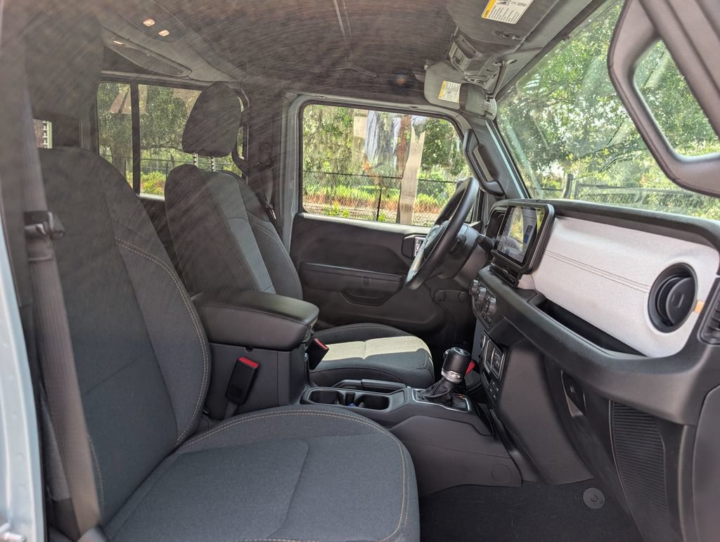Used 2024 Jeep Wrangler Unlimited Sport AWD/4WD image 23