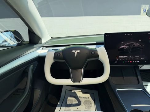 Used 2023 Tesla Model 3 Standard Range RWD image 16