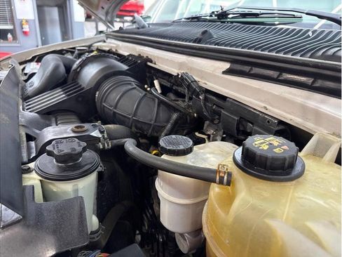 Used 2012 Ford E-350 and Econoline 350 XLT image 22