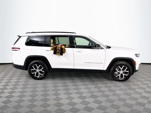 Used 2025 Jeep Grand Cherokee L Limited AWD/4WD image 8