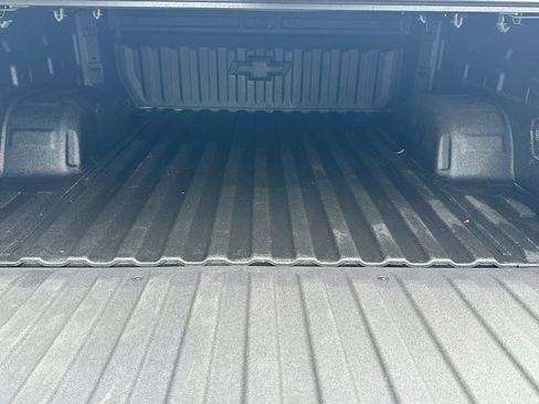 Used 2025 Chevrolet Silverado 1500 High Country AWD/4WD image 16