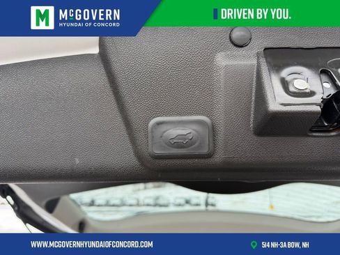 Used 2017 Buick Enclave Premium w/ Experience Buick Package image 26