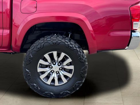 Used 2021 Toyota Tacoma SR5 image 38