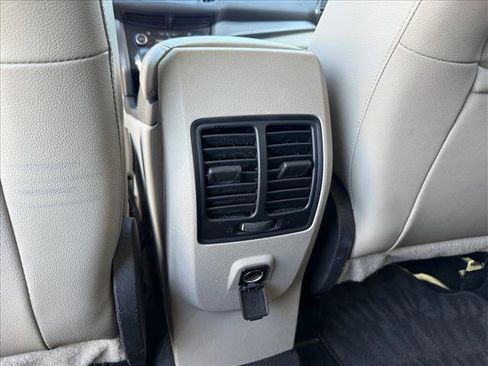 Used 2018 Ford Escape SEL image 23