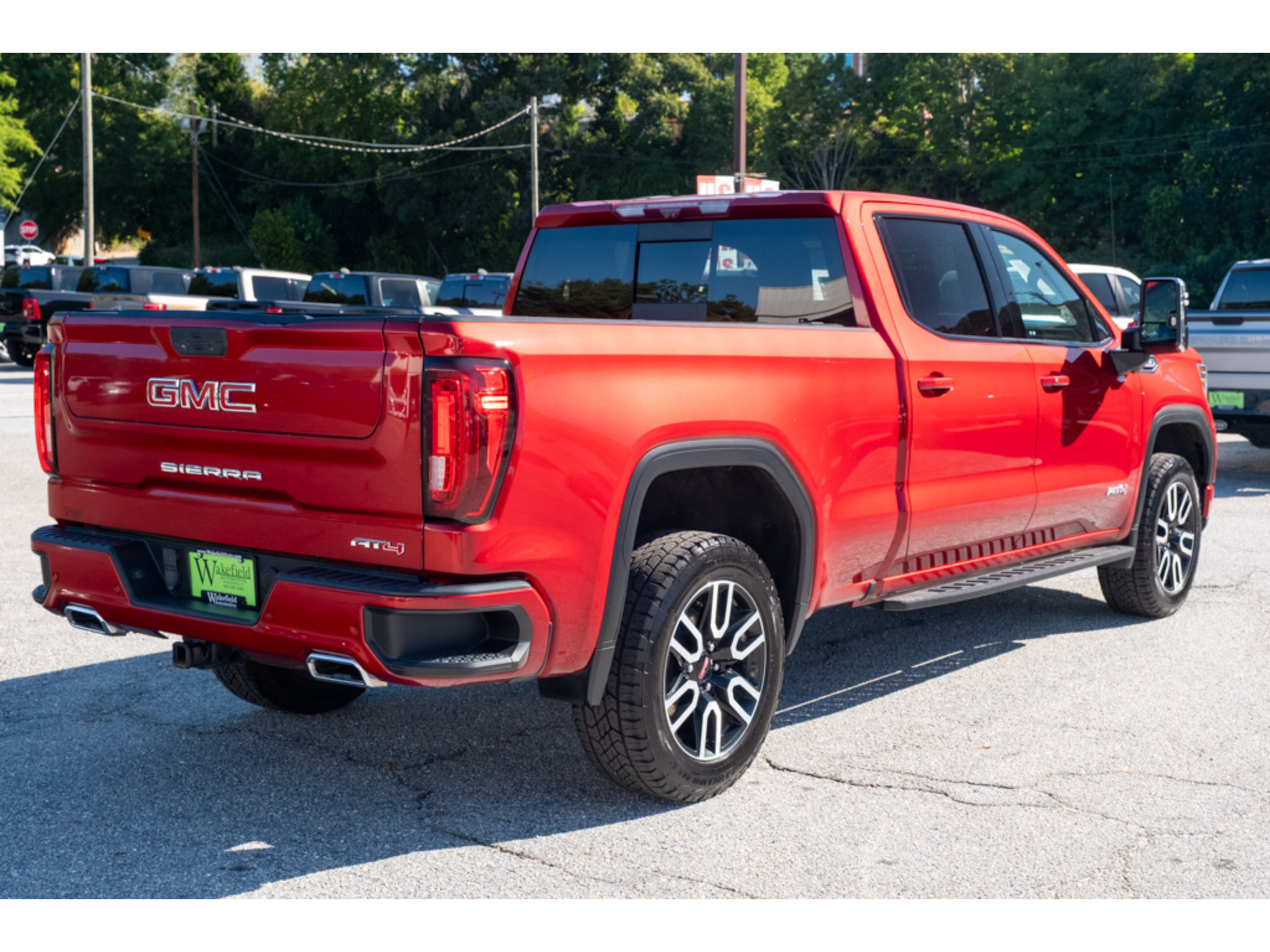 Used 2023 GMC Sierra 1500 AT4 w/ AT4 Premium Package AWD/4WD image 8