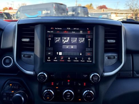 Used 2021 RAM 1500 Big Horn image 24