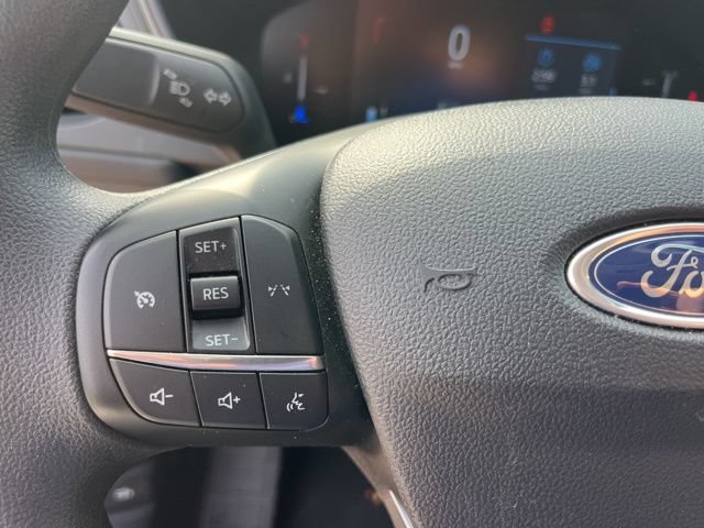 Used 2025 Ford Escape Active AWD/4WD image 18