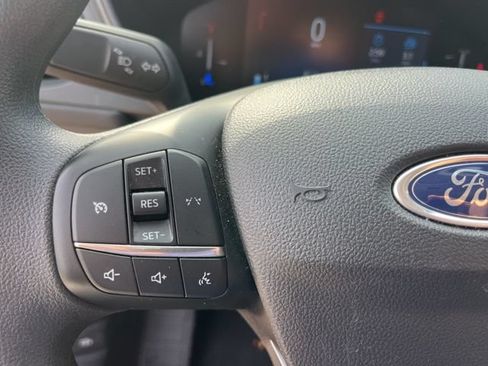 Used 2025 Ford Escape Active AWD/4WD image 18