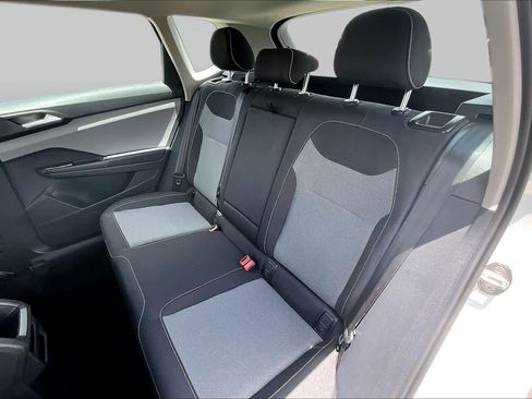 Used 2022 Volkswagen Taos S FWD image 18