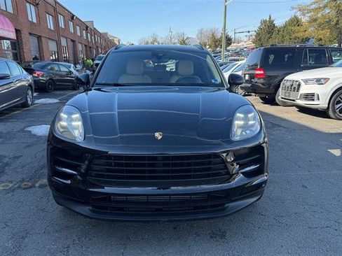 Used 2020 Porsche Macan w/ Premium Package Plus image 2