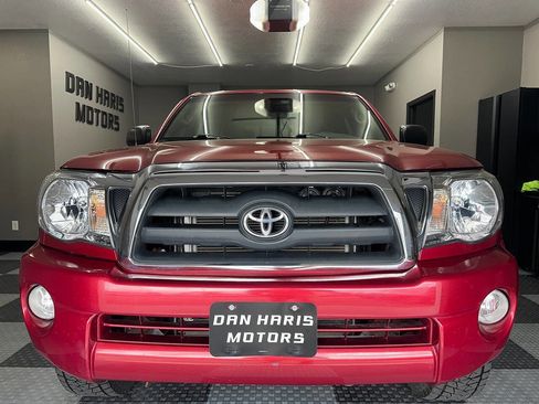 Used 2005 Toyota Tacoma PreRunner image 4