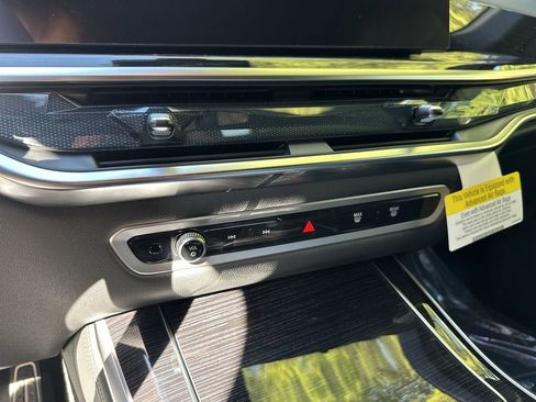 Used 2026 BMW X5 xDrive50e w/ M Sport Package image 19