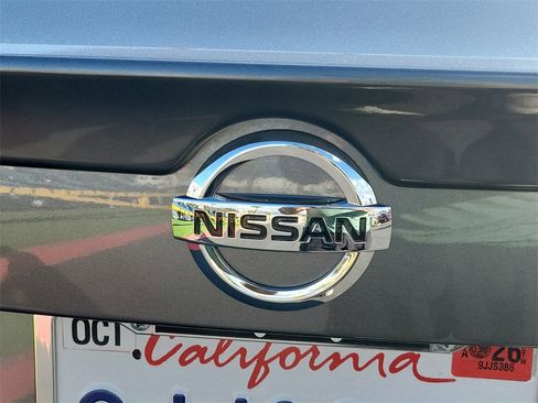 Used 2023 Nissan Sentra SR w/ SR Premium Package image 24