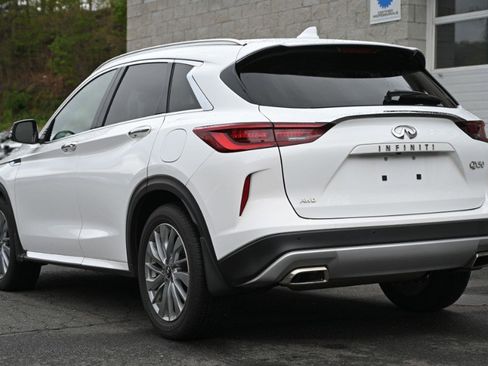 Used 2023 INFINITI QX50 Luxe AWD/4WD image 4