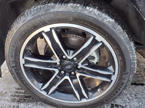 Used 2021 Ford Expedition Limited image 8