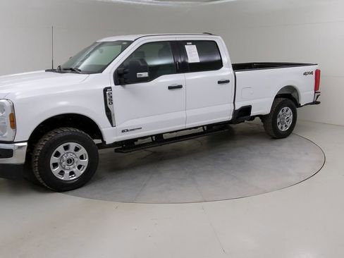 Certified 2024 Ford F350 XLT AWD/4WD image 19