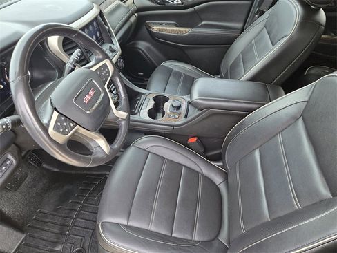 Used 2020 GMC Acadia Denali w/ Technology Package image 18