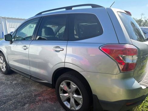 Used 2015 Subaru Forester 2.5i Premium w/ Popular Package #2 AWD/4WD image 10