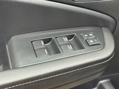 Used 2024 Honda Ridgeline Sport image 14