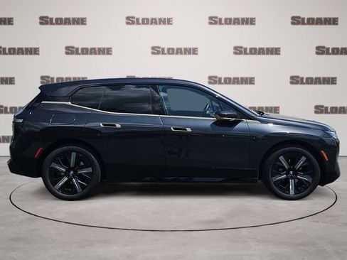 Used 2024 BMW iX xDrive50 w/ Sport Package AWD/4WD image 6