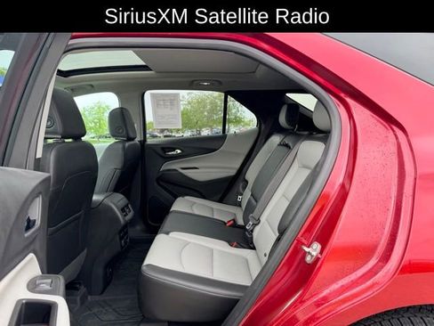 Used 2018 Chevrolet Equinox Premier AWD/4WD image 9