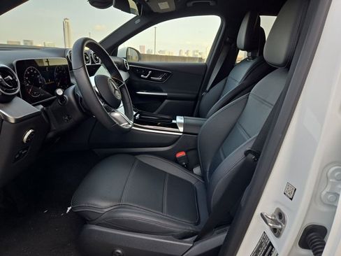 Certified 2026 Mercedes-Benz GLC 300 image 12